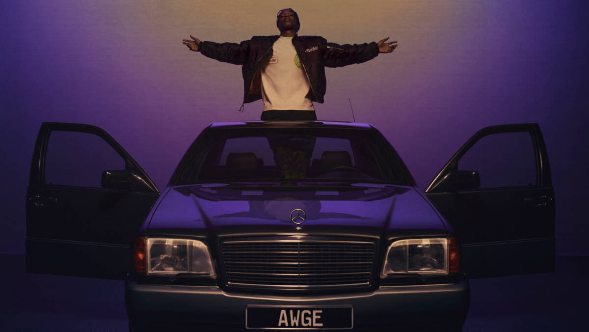 Der Rapper A$AP Rocky inszeniert sich mit Mercedes.