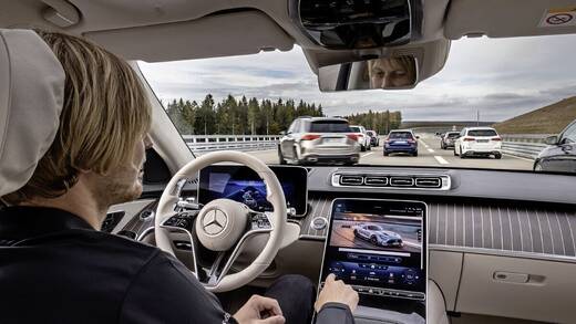 Mercedes führt hochautomatisierte Fahrzeuge ein.