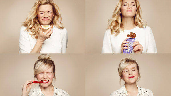 Nina Bott (oben) und Franziska Albrecht beim Milka-Geschmackstest.