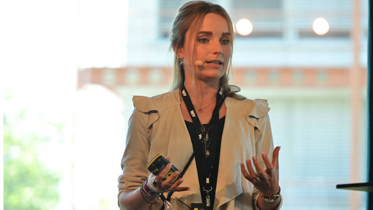 Karolina Kustusz, Marketing Executive von Teads, spricht auf der MAKE.