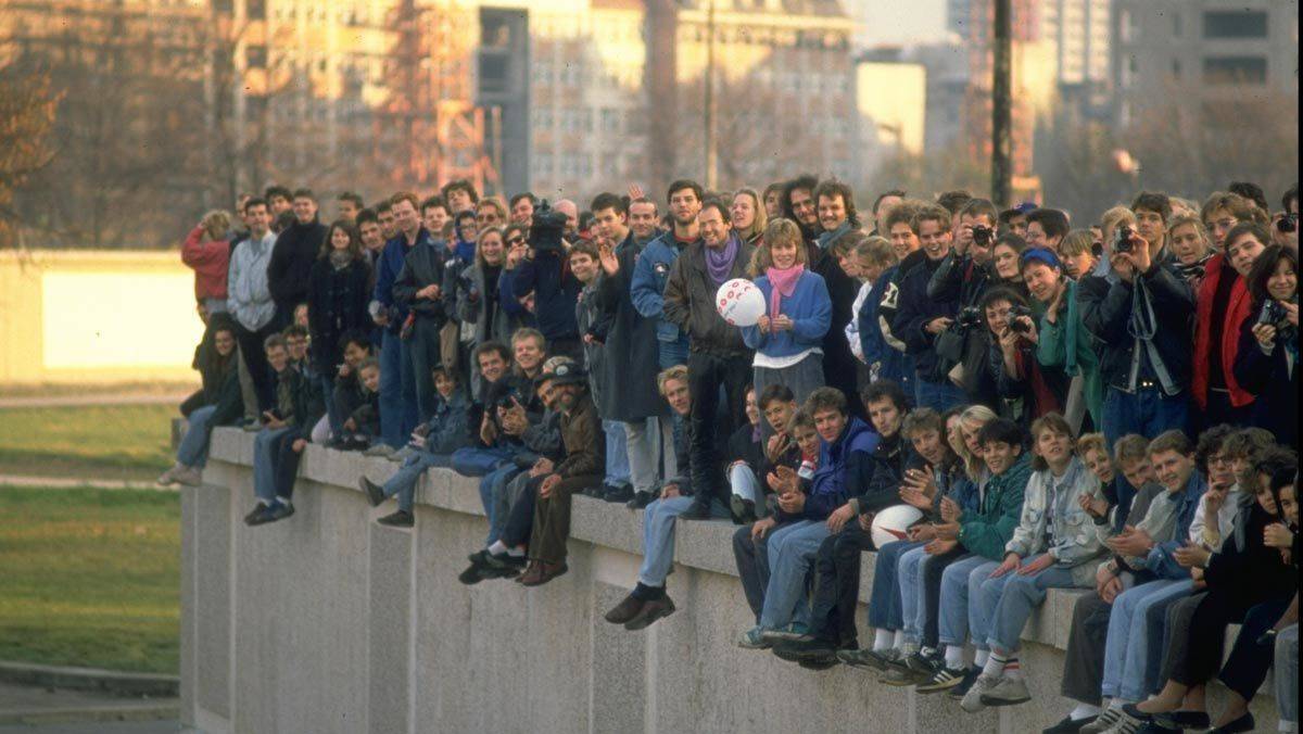 Das Ereignis Mauerfall weckt bei Ost- und Westdeutschen völlig unterschiedliche Gefühle.
