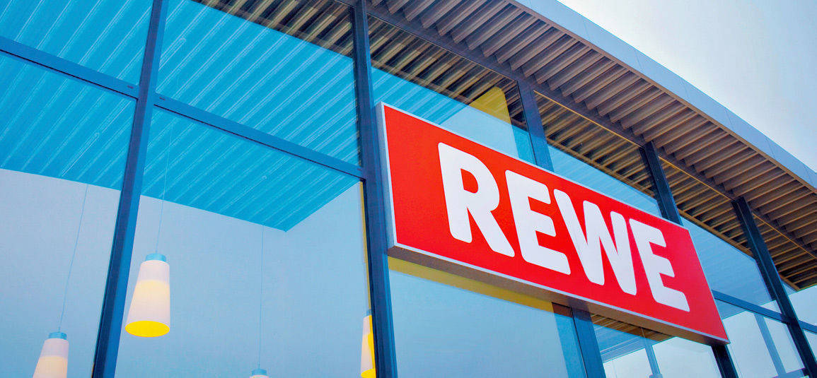 "Rewe sagt danke" - für eine Milliarden-Abbuchung. Doch den Händler trifft keine Schuld.