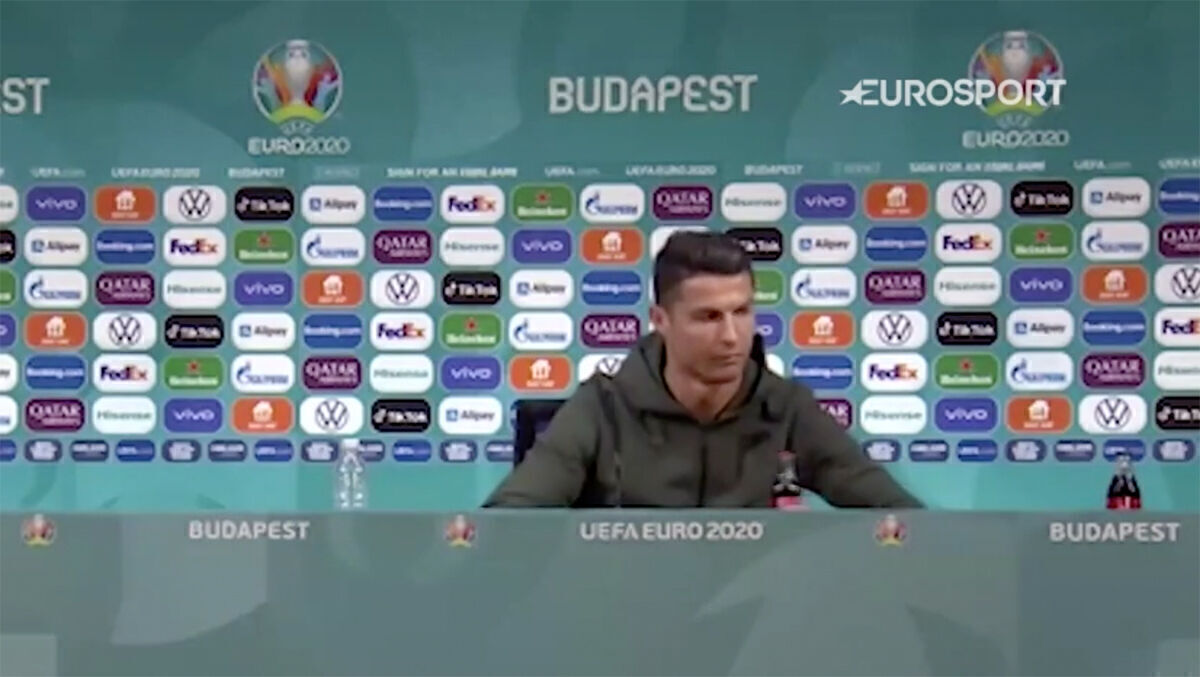 photo Ronaldo Coca Cola Sponsor ronaldo hasst coca cola w v