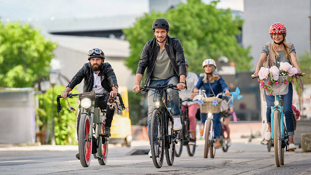 Der neue Bosch-Werbeauftritt: E-Bike"Flow" mit Felix Neureuther und seiner Gang.