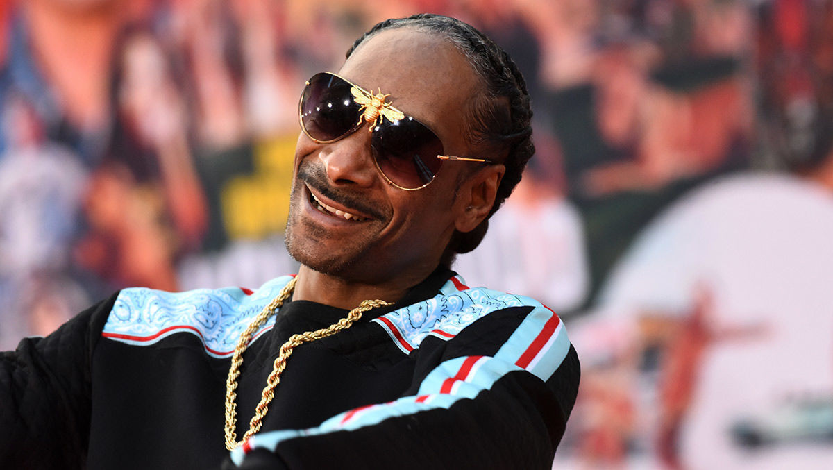 Snoop Dogg Wirbt Fur Corona W V