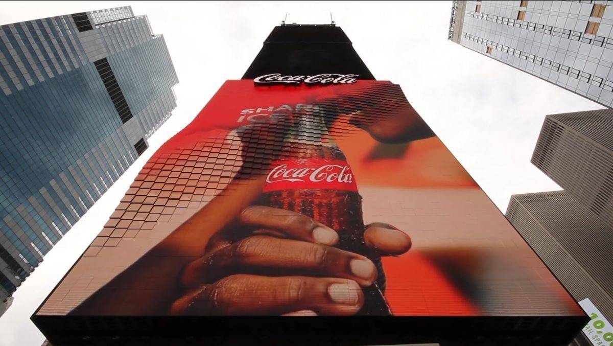 Diese Werbetafel von Coca-Cola war Guinness World Records ein Weltrekord-Eintrag wert.