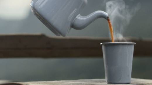Renner auf Instagram: Fließender Kaffee