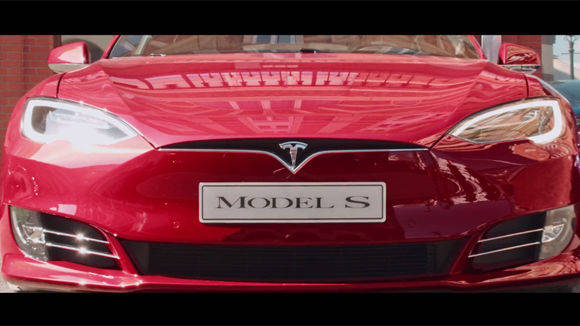 Tesla fühlt sich von der deutschen Automobilbranche ausgebootet.