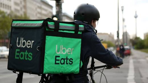 Ab sofort radeln 500 Kuriere für Uber Eats in Berlin.