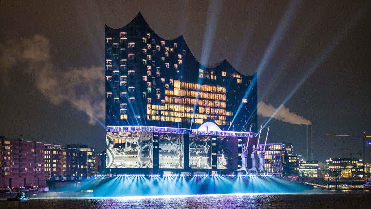 SAP sponsert die Elbphilharmonie seit der Eröffnung - ein Risiko, weil sie zuerst vor allem schlechte Presse erntete. Inzwischen sind die Imagesorgen längst verflogen.