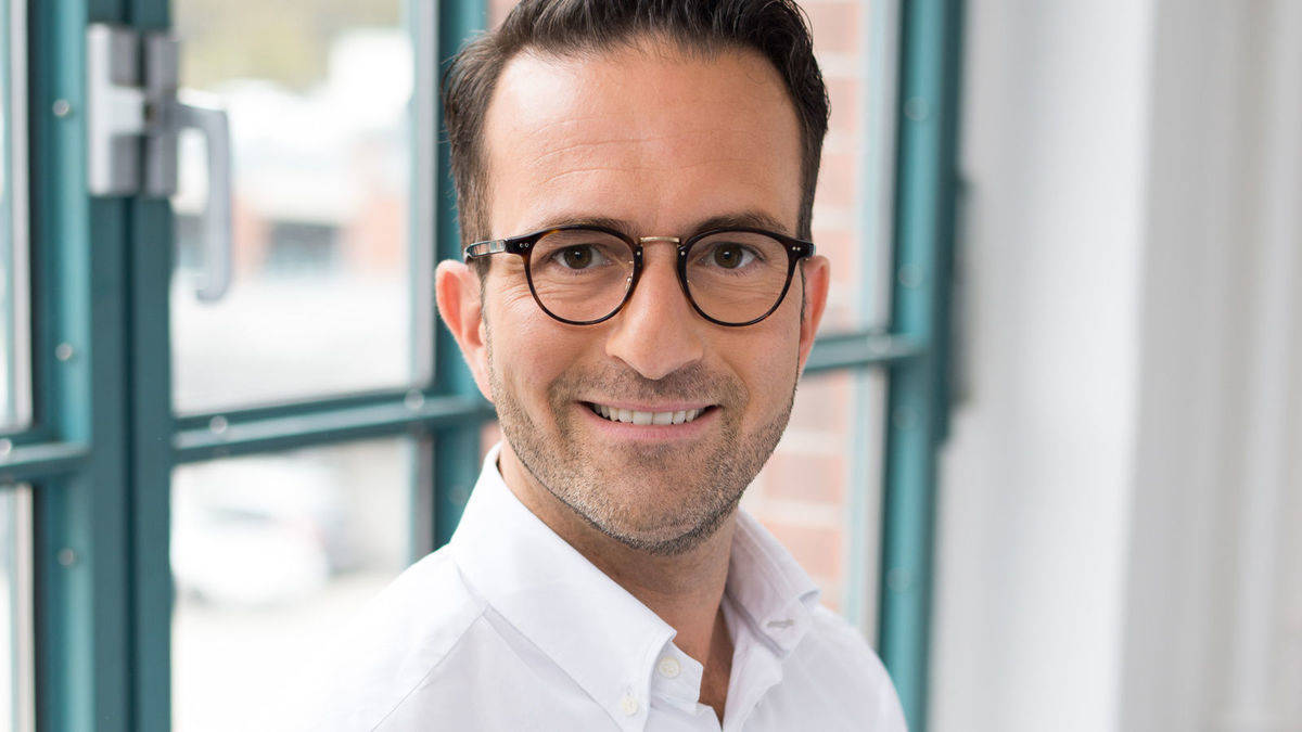 Alex Sutter ist Mitgründer von Carry-On Publishing ("Sistermag")
