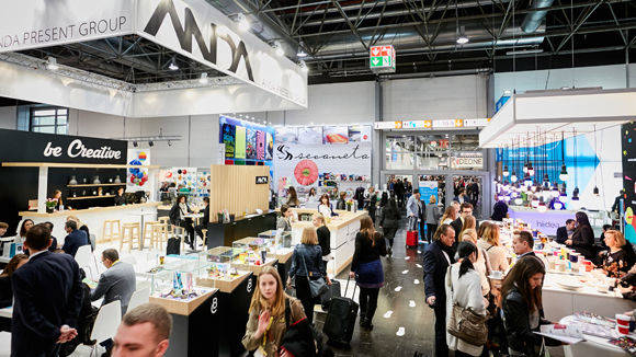 Die Branche trifft sich vom 10. bis zum 12. Januar auf der PSI in Düsseldorf, der Messe der Werbeartikelindustrie.