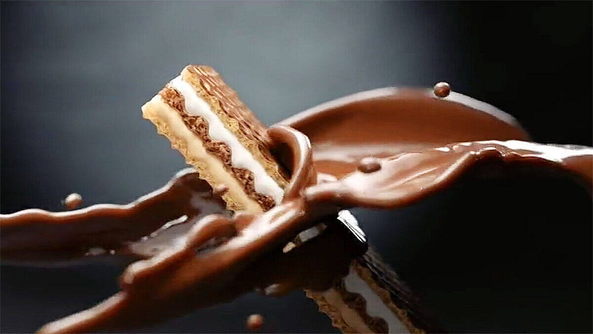 Öfter mal was Neues, wie hier Ferreros Hanuta-Ableger, hält die extrem wechselfreudige Süßwarenklientel bei Laune.