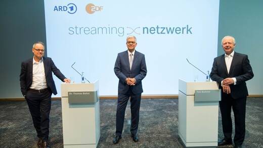 v.l.: SWR-Intendant Kai Gniffke, ZDF-Intendant Thomas Bellut und ARD-Vorsitzender Tom Buhrow. 