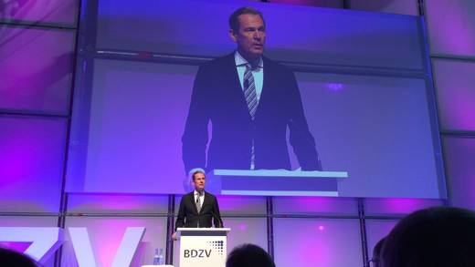 BDZV-Präsident Mathias Döpfner bringt Teile der Medienbranche gegen sich auf.