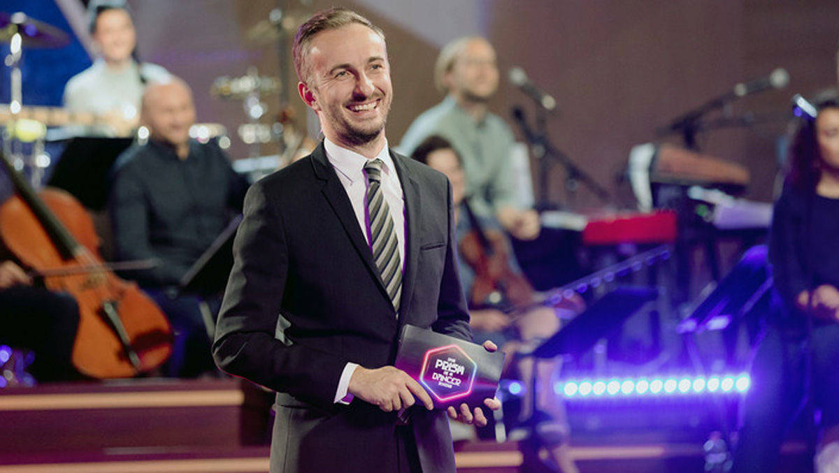 Jan Böhmermann schafft mit seinem durchaus netzkritischen Format "Lass dich überwachen. Die Prism-is-a-Dancer-Show" den Sprung ins ZDF.