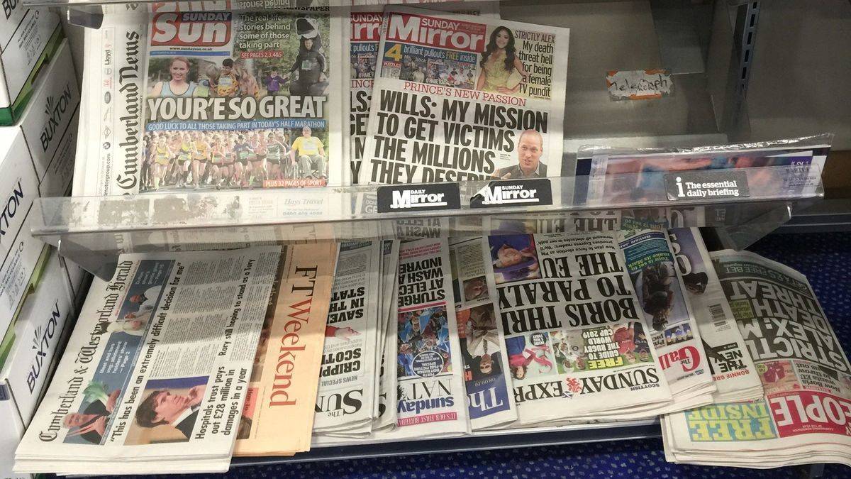 Der Einbruch bei den Werbeeinnahmen trifft die britischen Zeitungen schwer.