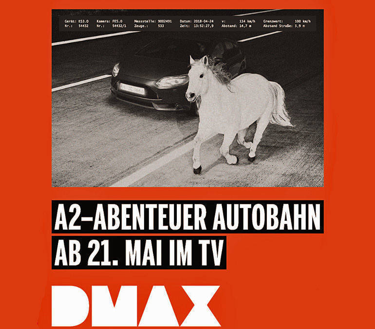 Mal ein anderer "Mustang" auf der A2 - und ein Beispiel für Skurriles, wie es die neue Dmax-Doku samt Kampagne aufzeigen will.
