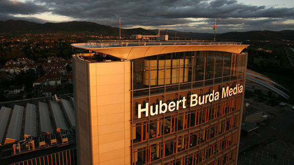 Digital-Umbau im Hause Burda: Burda Digital erwirbt alle publizistischen Marken - darunter auch die "HuffPo" - und den Digitalvermarkter der Tomorrow Focus AG.