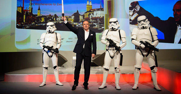 2015 stand Moderator Wolfram Kons noch mit - gut gerüsteten - Star-Wars-Sturmtruppen auf der Bühne.