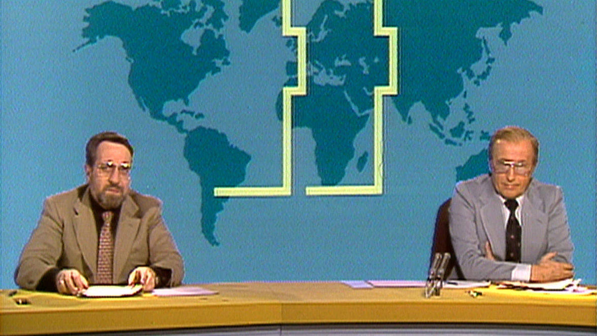 So fingen am 2. Januar 1978 die "Tagesthemen" an:  Die 1. Sendung mit dem ersten Moderator Klaus Stephan und Nachrichtensprecher Karl-Heinz Köpcke.