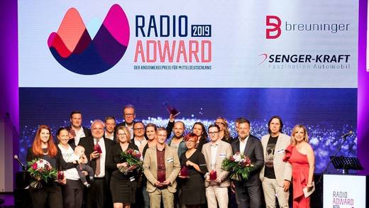 Gruppenbild der Gewinner: Sie überzeugten beim Radio Adward 2019.