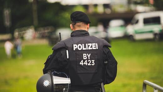 Die taz-Kolumnistin will Polizisten auf die Mülldeponie schicken.