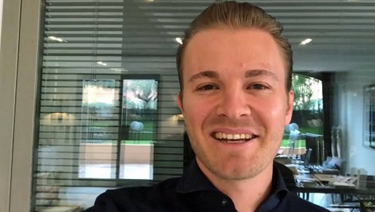 Nico Rosberg vor der RTL-Kamera ..
