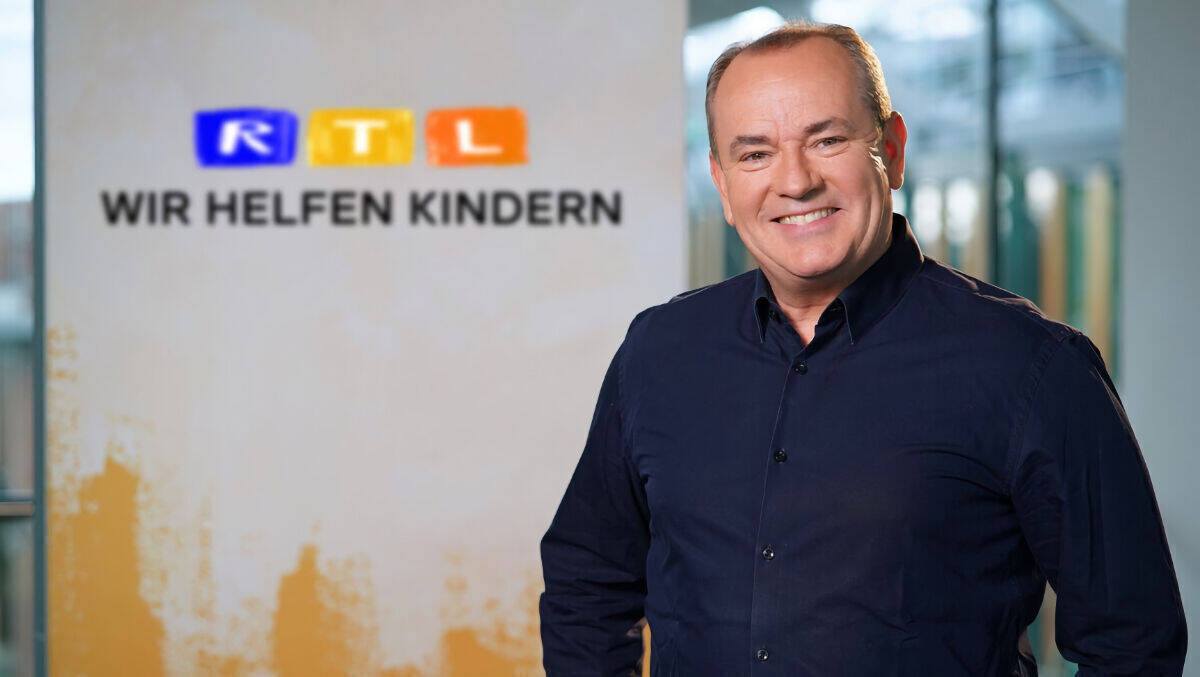 Wolfram Kons sammelt für die RTL-Stiftung Spendengelder ein.