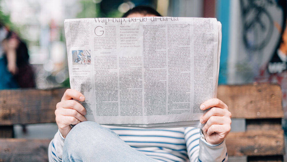 Im Gegensatz zu Print ist digitaler Journalismus oft noch kostenlos. 