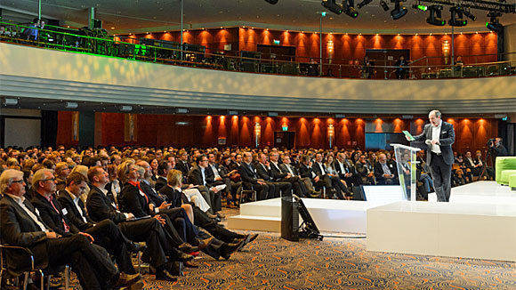 Noch mehr Besucher als im Vorjahr wird Moderator Wolfram Kons am 16. April in Düsseldorf zum TV-Wirkungstag 2015 willkommen heißen.