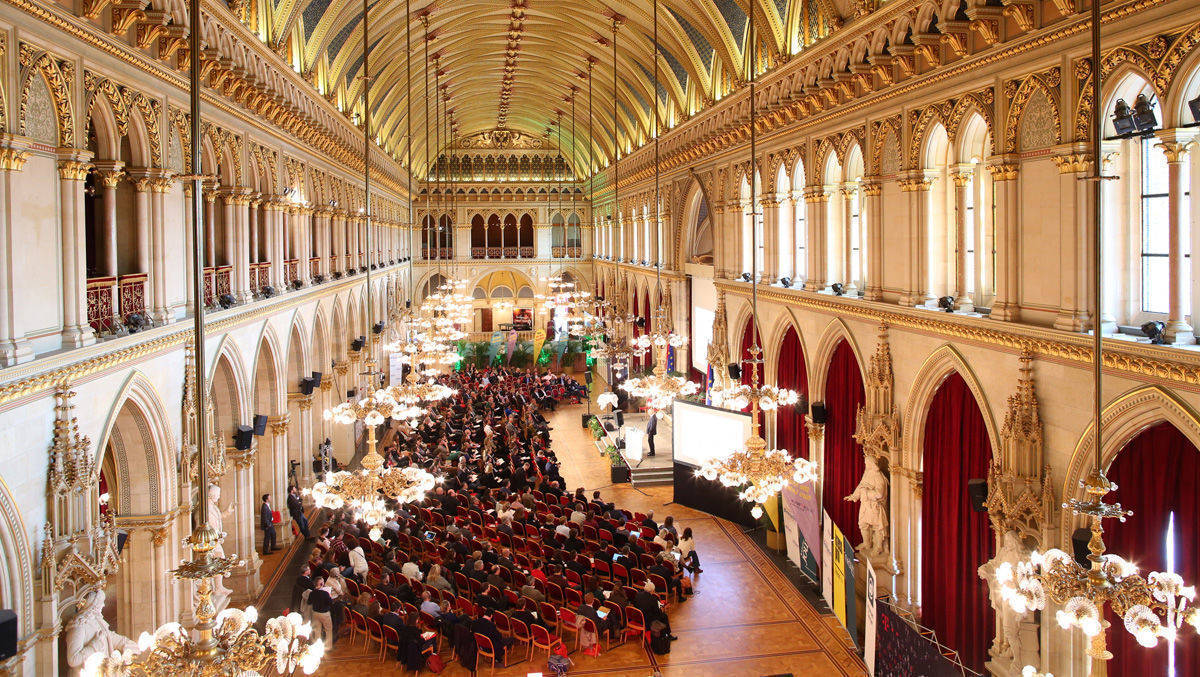 Jährlich trifft sich Europas Verlagsbranche im Festsaal des Wiener Rathauses.