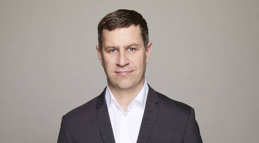 Mark Specht steigt bei VCNI auf.