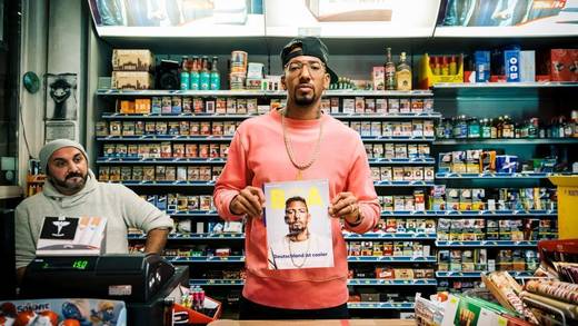 Jérôme Boateng, aktiv im Vertrieb.