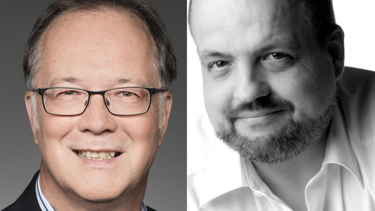 Joachim Schütz (l.) und Uwe Storch vom OWM legen den traditionellen Forderungskatalog der Werbungtreibenden ans Fernsehen vor.