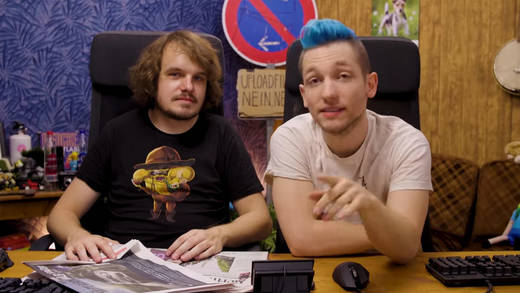 Rick (aka: Fabian Rieck) im Gespräch mit Rezo (re.)