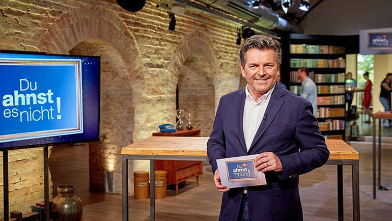 Ahnenforscher Thomas Anders im ZDF-Studio.