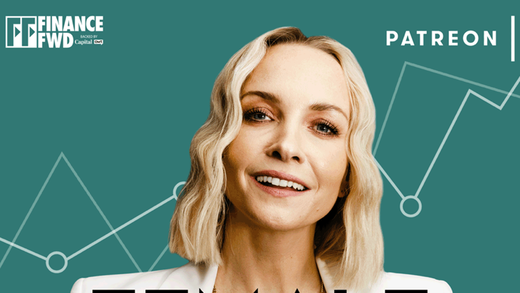 Janin Ullmann moderiert den neuen Finanzpodcast für Frauen.