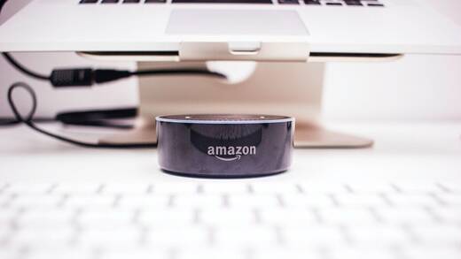 Alle Geräte, die außerhalb des WLAN-Netzes liegen, sollen von dem Sidewalk-Netzwerk von Amazon profitieren.