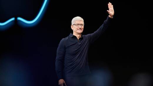 Jeden Tag winken immer mehr Millionen: Apple-CEO Tim Cook strahlt da natürlich.