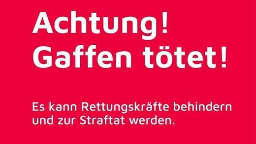 In knalligen Farben werden Schaulustige auf der neuen Website vorm Gaffen gewarnt.