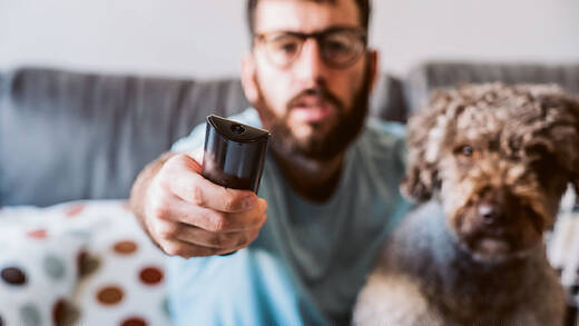 Addressable TV: Für Herrchen gibt es vielleicht bald die passenden Hundefutter-Spots.