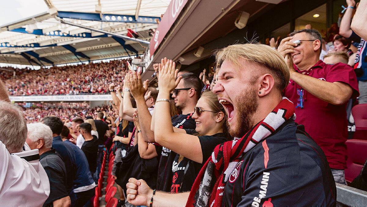 Die Glubb-Fans bleiben dem "Rekordabsteiger" in der Bundesliga weiter treu. 