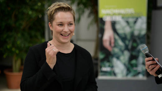 Janine Steeger führte als Moderatorin die Referenten und Besucher durch den "Green Marketing Day" von W&V.