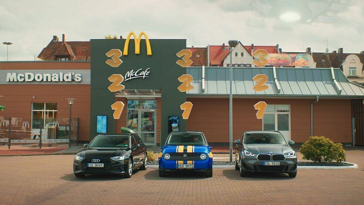 In "Keep on Gaming" wird die Fahrt durch den McDrive zu einem Gaming-Level.