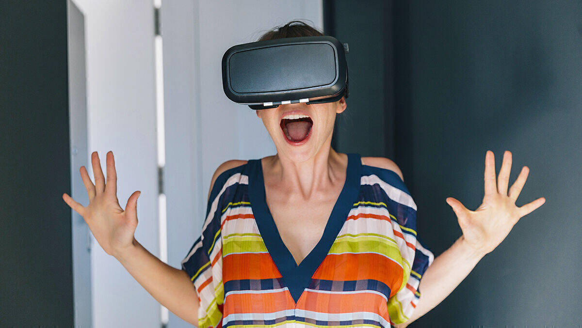 Die Zahlen der verkauften VR-Headsets steigen weltweit und mit ihnen die Anwendungsmöglichkeiten.