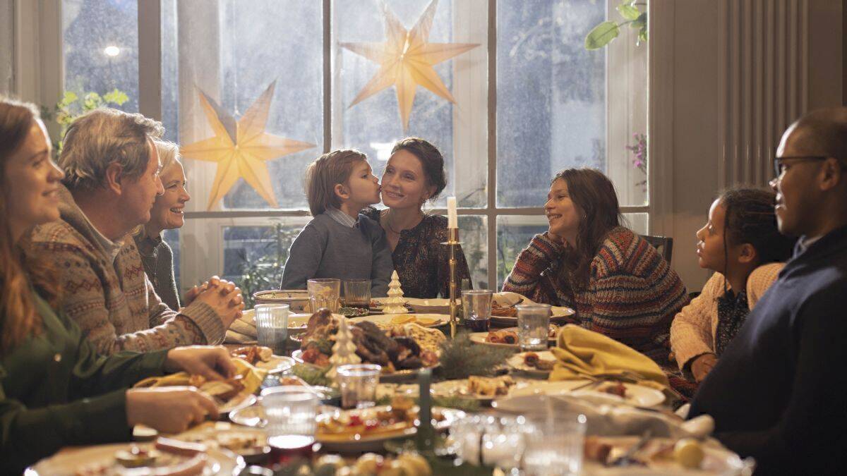 Ein Wunsch vieler Kinder für Weihnachten: Alle zusammen an einem Tisch. 