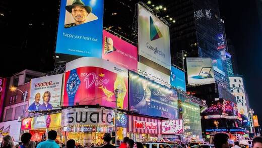 Es muss nicht immer der Times Square sein - Out of Home funktioniert auch abseits der Weltstädte.