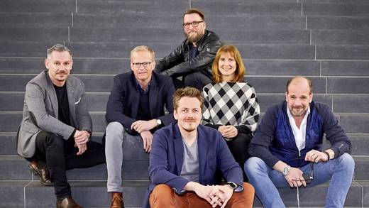 Das ist die Geschäftsführung von Initiative (v. l.): Christian Scholz, CEO, Mathias Glatter, COO, Bastian Schwärmer, Geschäftsführer, Christian Jonas Lea, Head of Strategy und Mitglied der Geschäftsleitung, Michaela Mamczinski, Finance Director, Axel Wiehler, Geschäftsführer